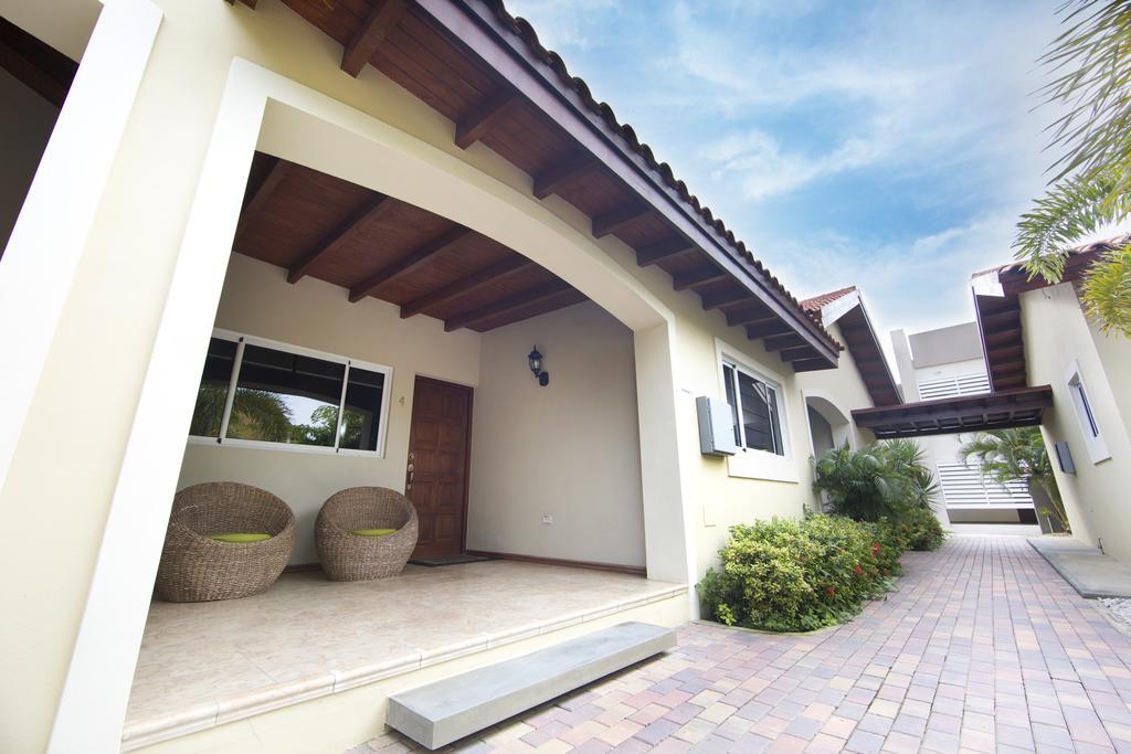 Costa Esmeralda Village Palm Beach Exterior photo