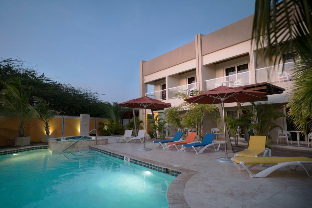 Costa Esmeralda Village Palm Beach Exterior photo